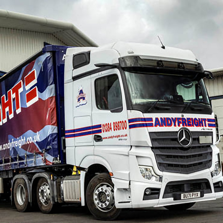 Andyfreight achieves new levels of economy and safety with MirrorCam-equipped Mercedes-Benz Actros: image