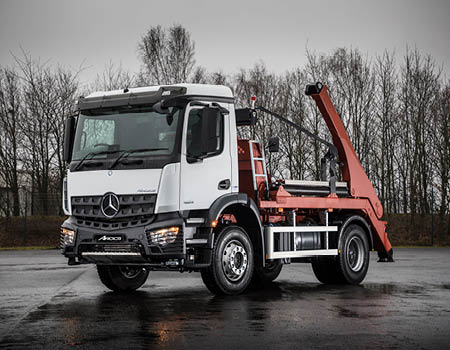 Arocs 1824 K 4x2 Tipper - HYVA Skiploader