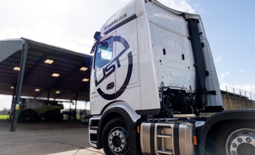 First of Ten: JST Haulage Takes Delivery of High-Spec Mercedes-Benz Actros Tractor Units