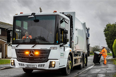 Mercedes-Benz Econic is a proven winner for Nuneaton & Bedworth Borough Council: image