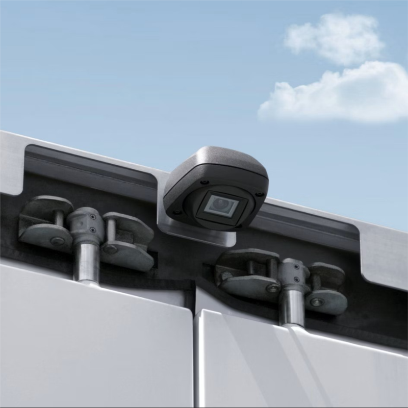 Camera systems with heated lenses: image