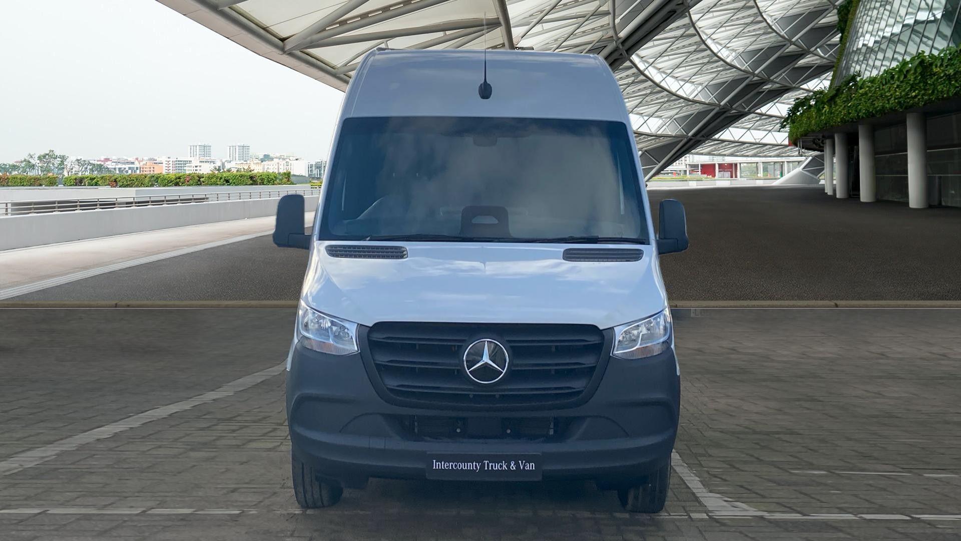 314 81kWh PRO Auto L2 H2 5dr Image 21