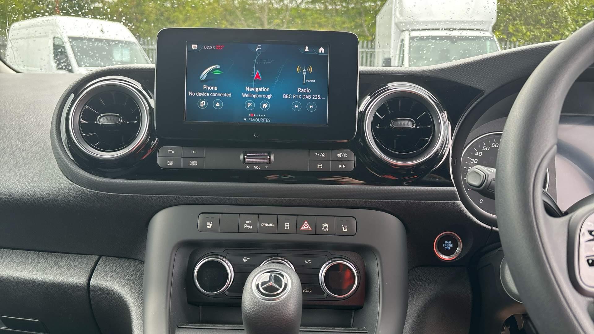 45kWh Progressive Auto L1 5dr Image 23