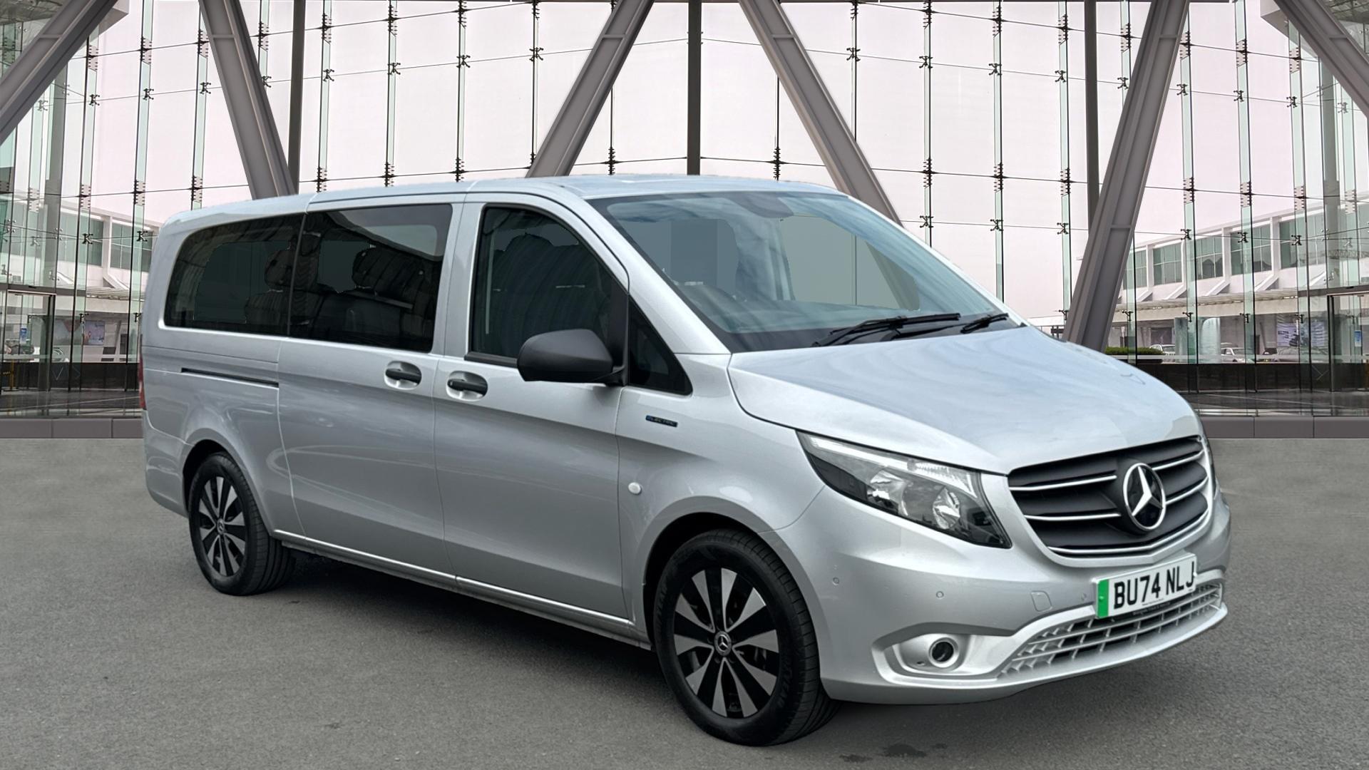 100kWh PREMIUM Tourer Auto FWD L3 5dr (8Seat)