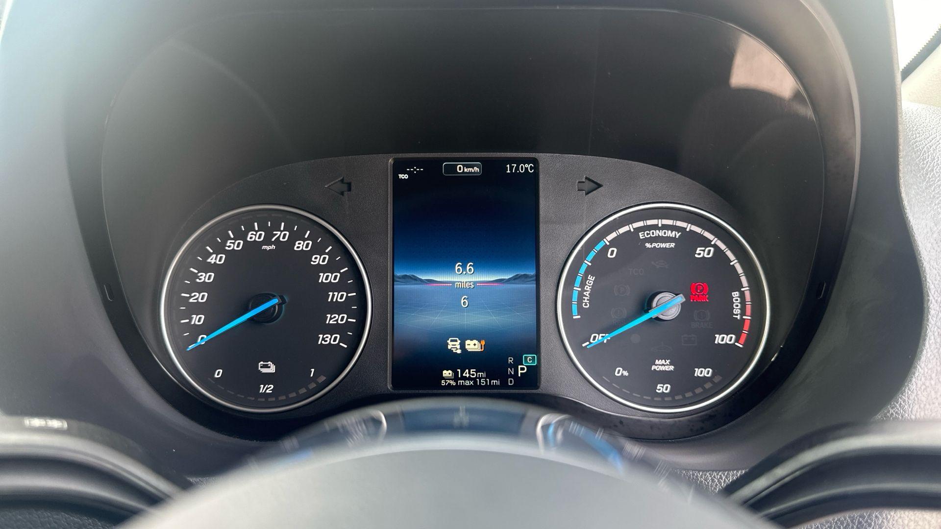 414 113kWh PRO Auto L3 H2 5dr Image 26
