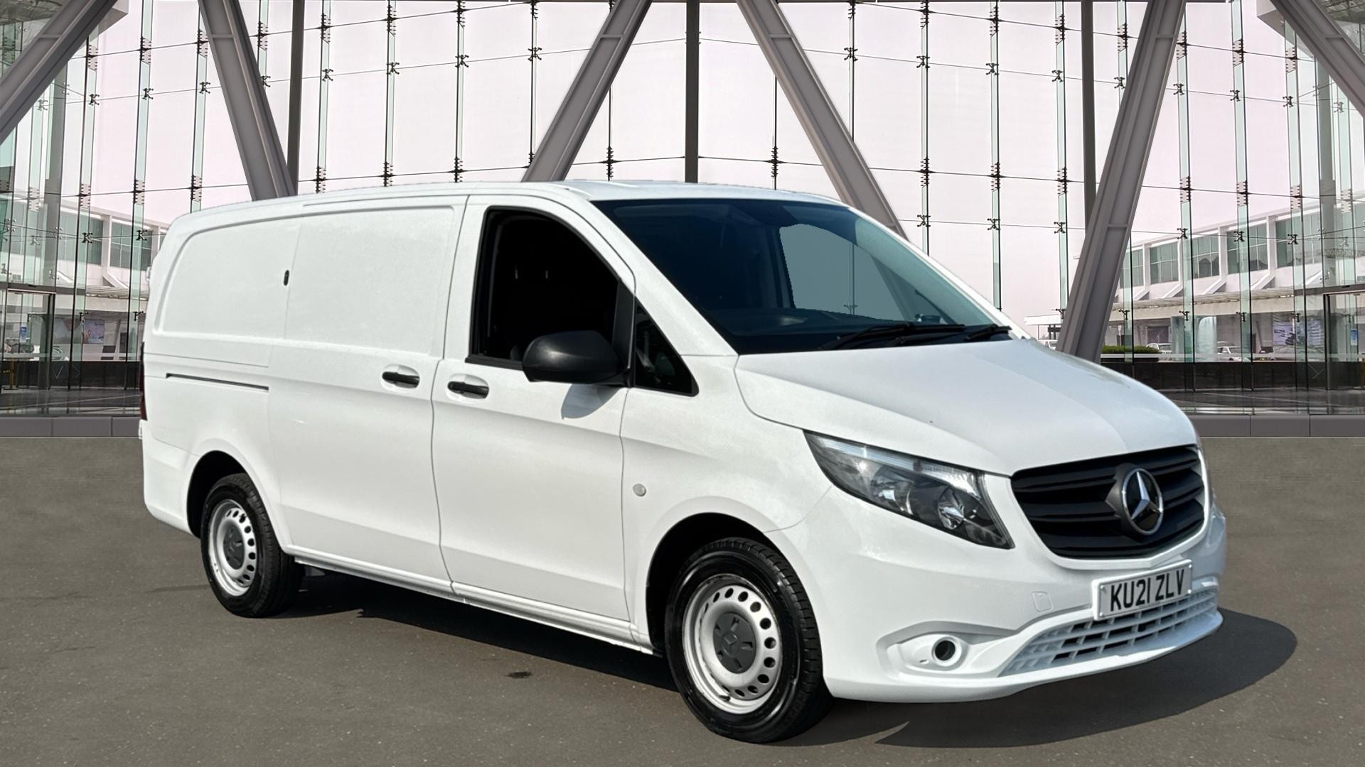 2021/21 MERCEDES-BENZ VITO 110 CDI Progressive Panel Van L2 Eu6 102PS