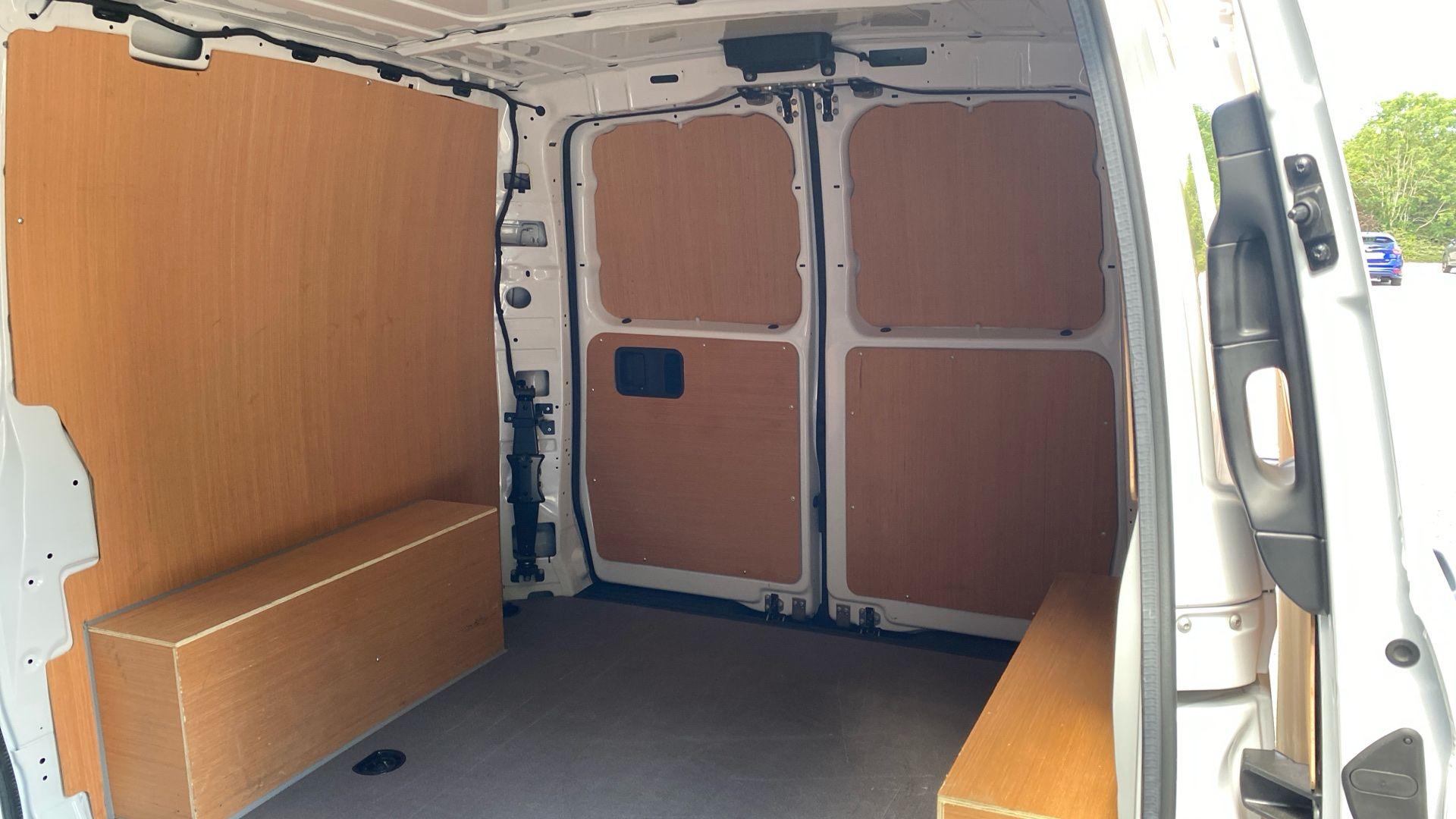114CDI PRO Panel Van RWD L2 Euro 6 136ps Image 25