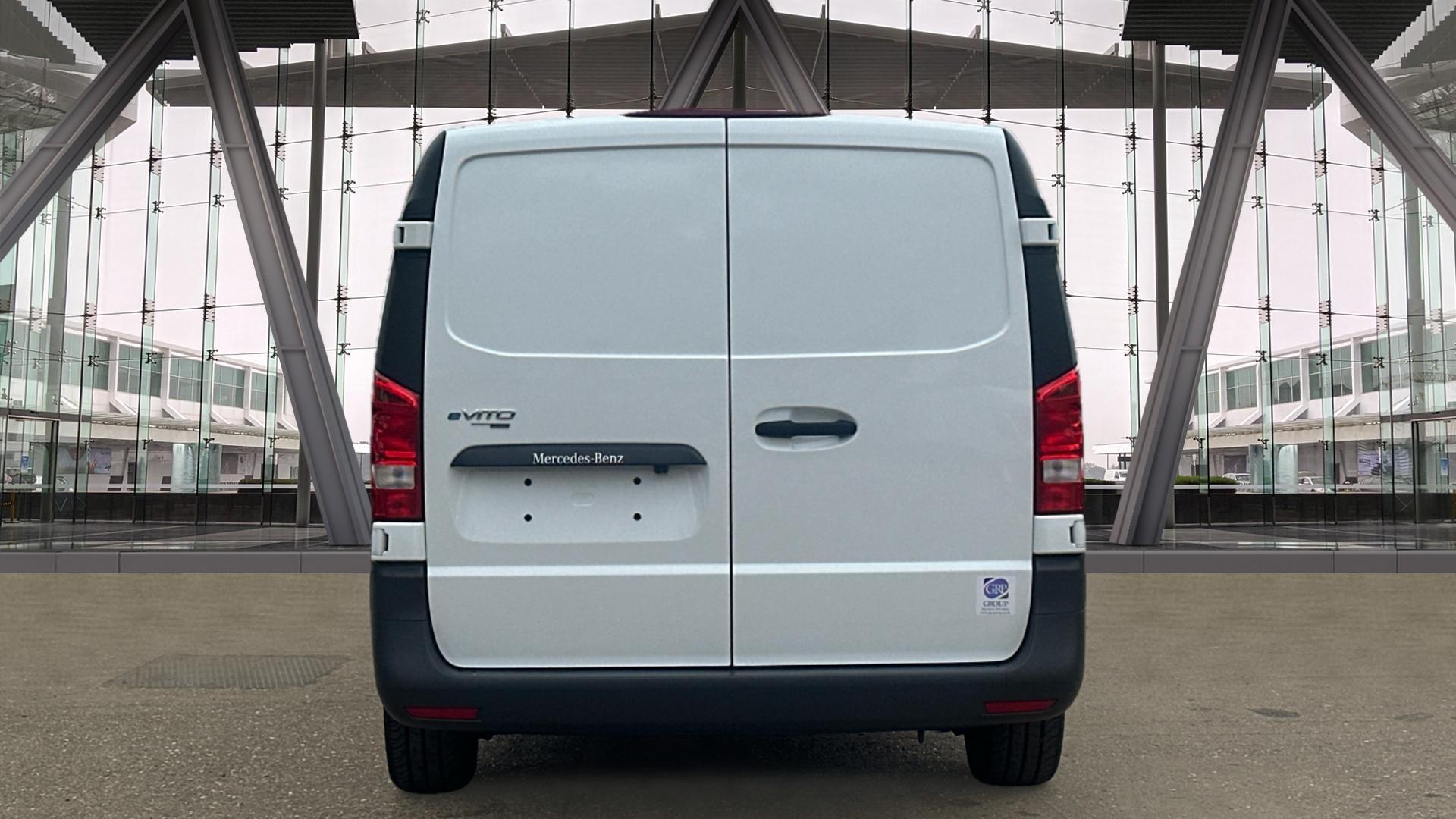 66kWh Progressive Auto FWD FRIDGE Image 23