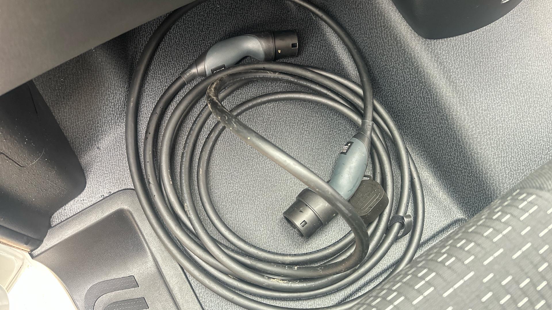 66kWh Progressive Auto FWD FRIDGE Image 43