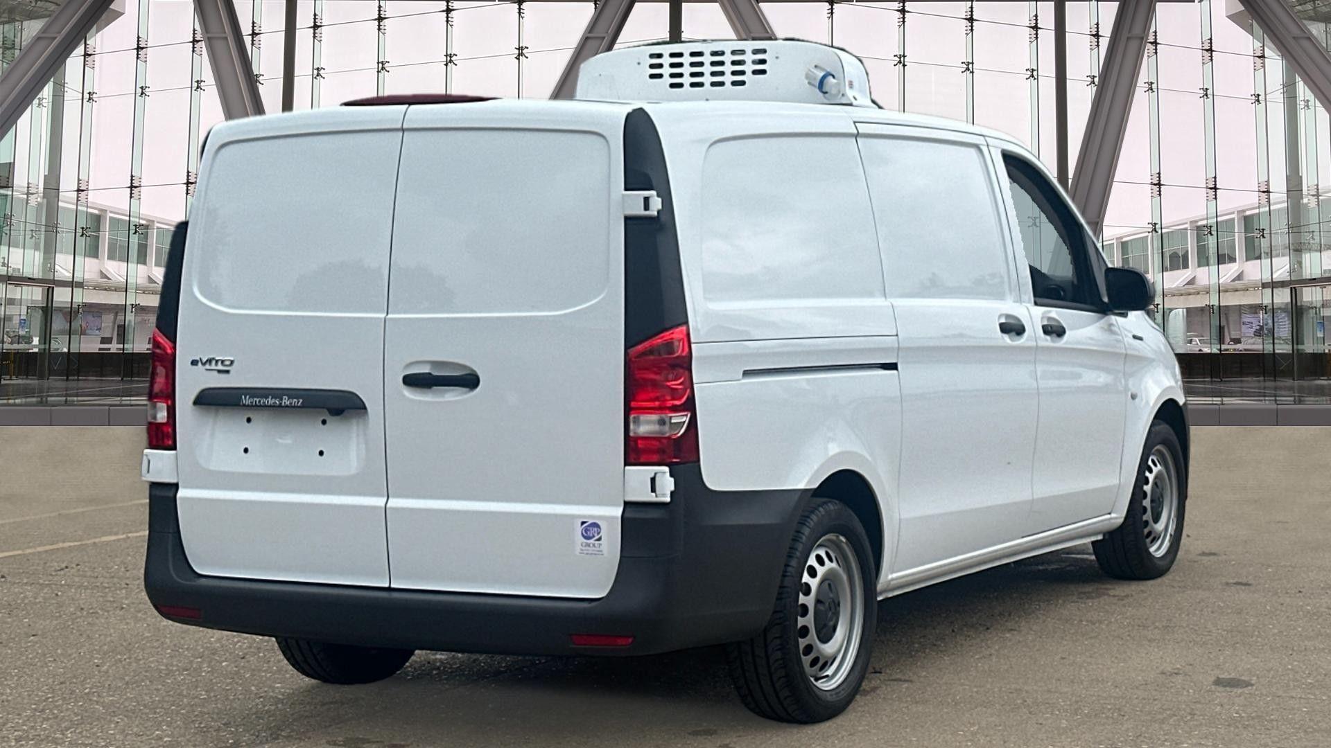 66kWh Progressive Auto FWD FRIDGE Image 56
