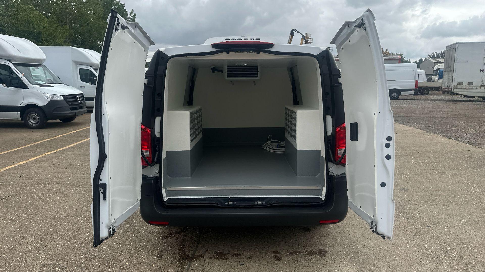 66kWh Progressive Auto FWD FRIDGE Image 67