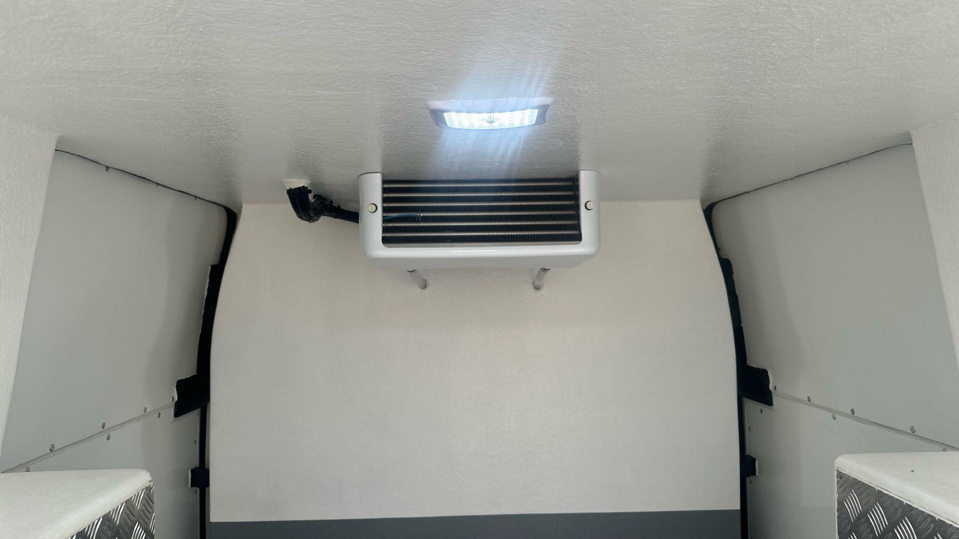 66kWh Progressive Auto FWD FRIDGE Image 71