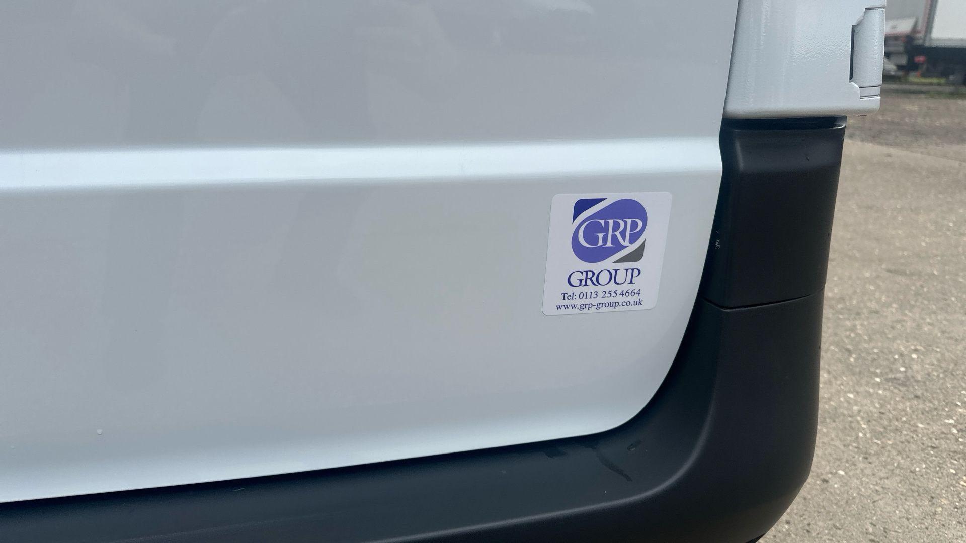 66kWh Progressive Auto FWD FRIDGE Image 73