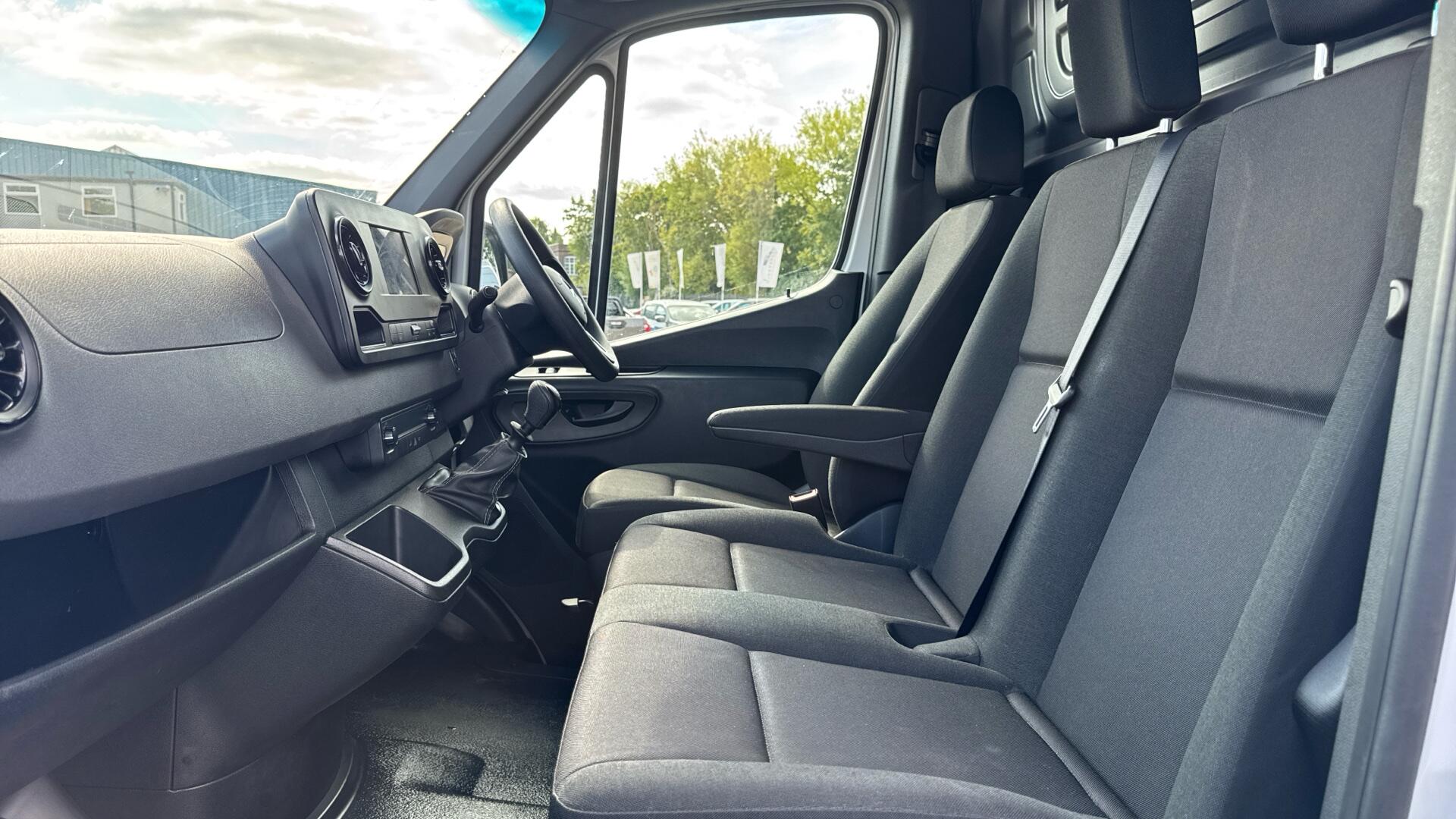 315 CDI Progressive RWD L3 H2 Eu6 150PS Image 14