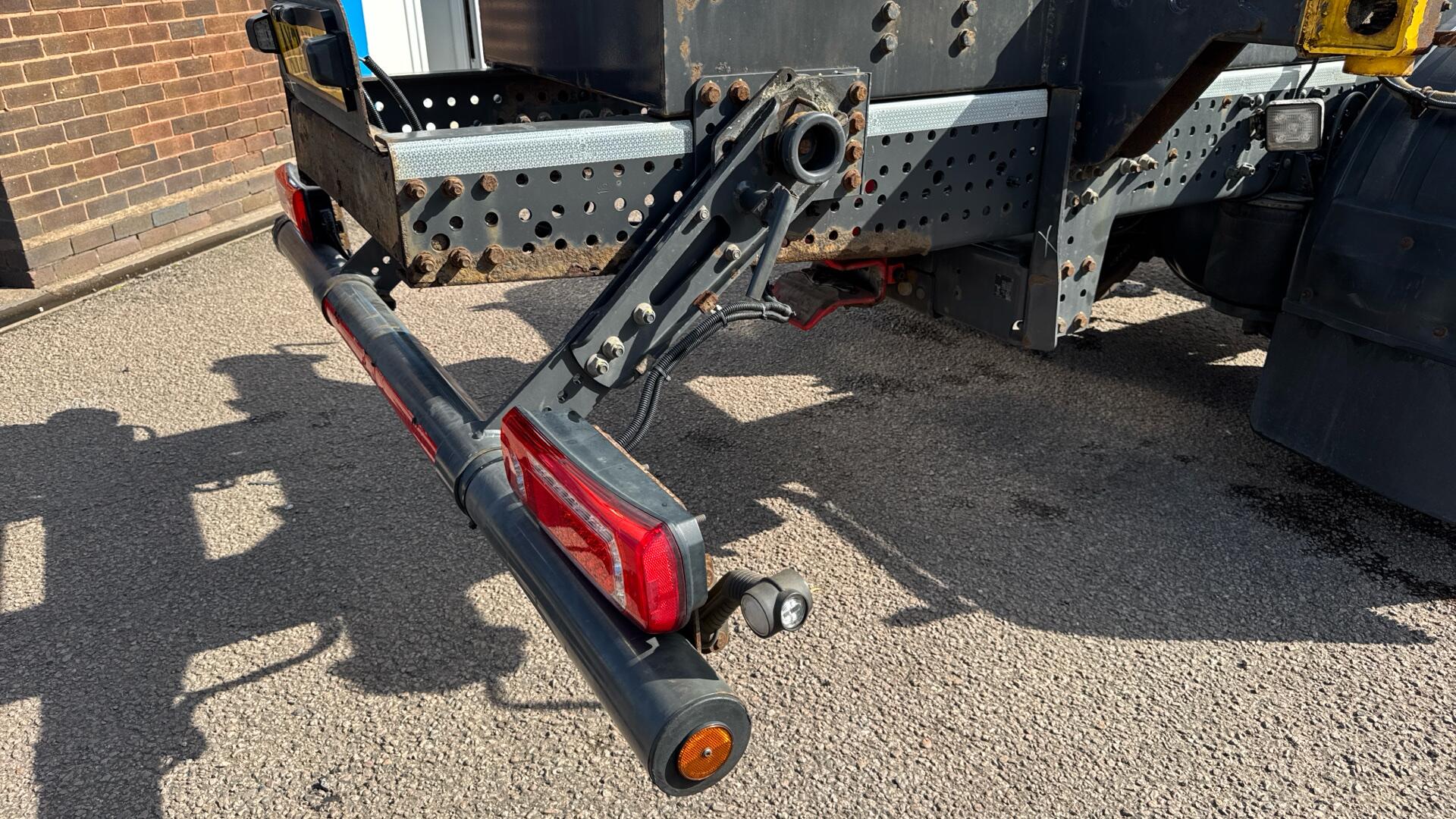 1835 Demount Chassis Image 28