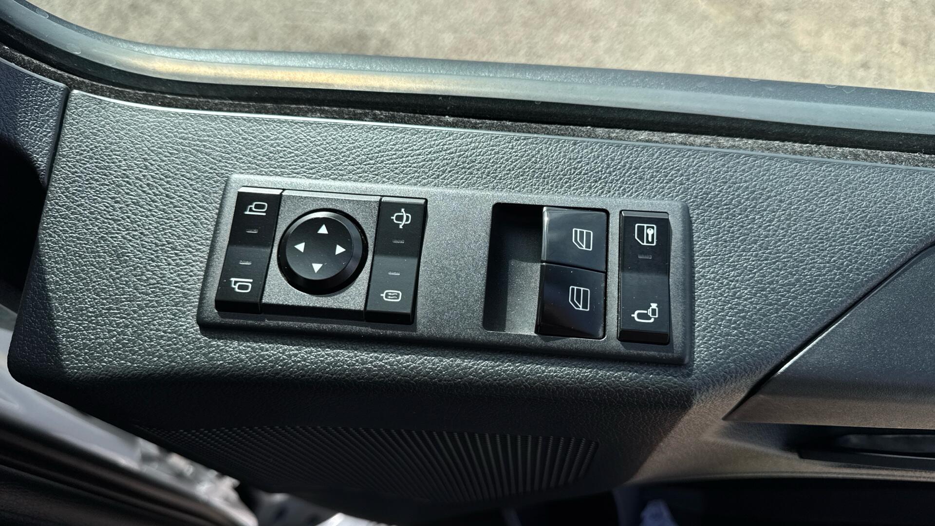 1835 Demount Chassis Image 39