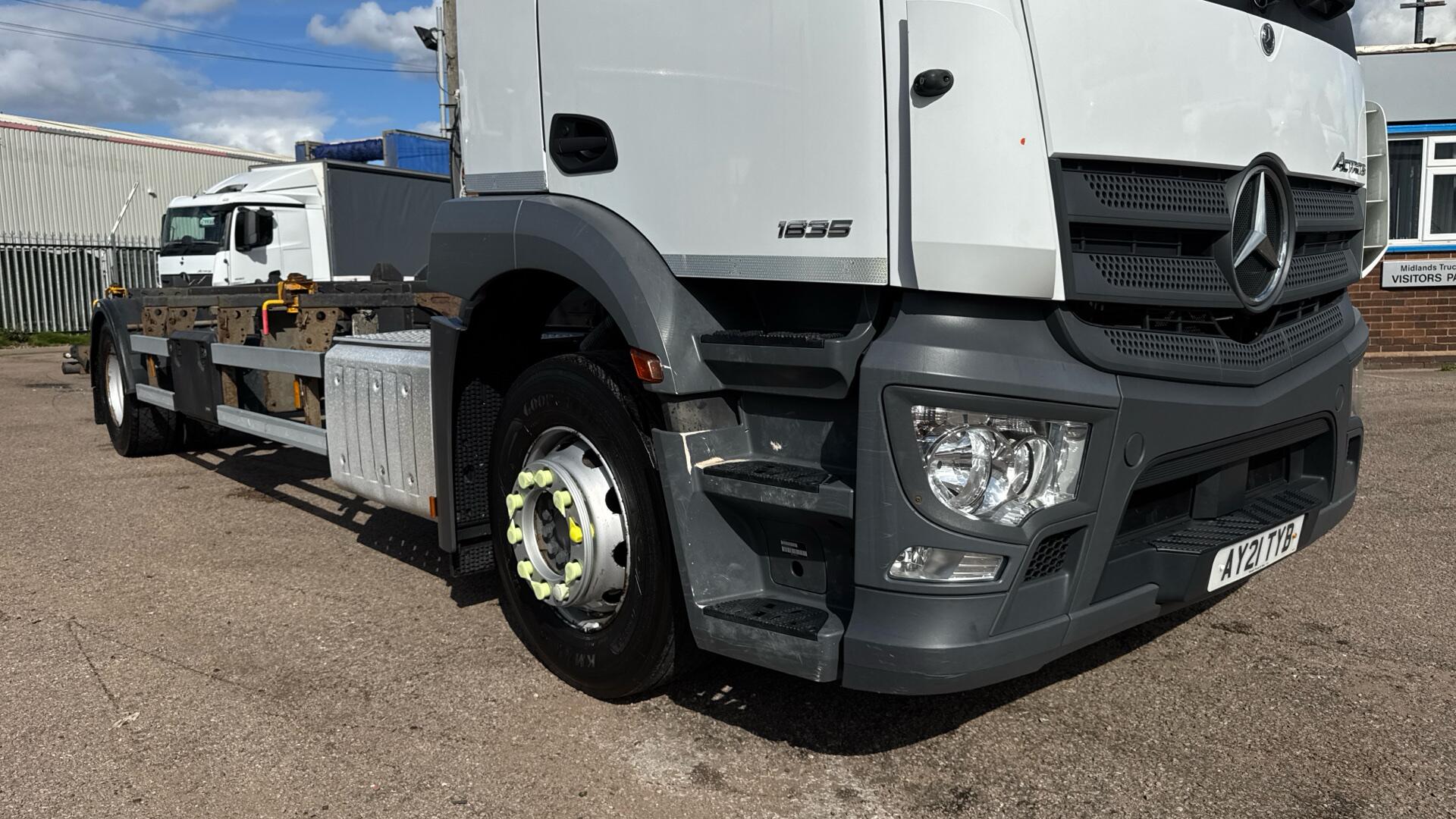 1835 Demount Chassis Image 46