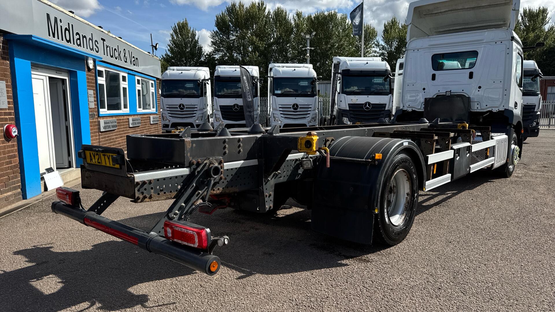 1835 Demount Chassis Image 48