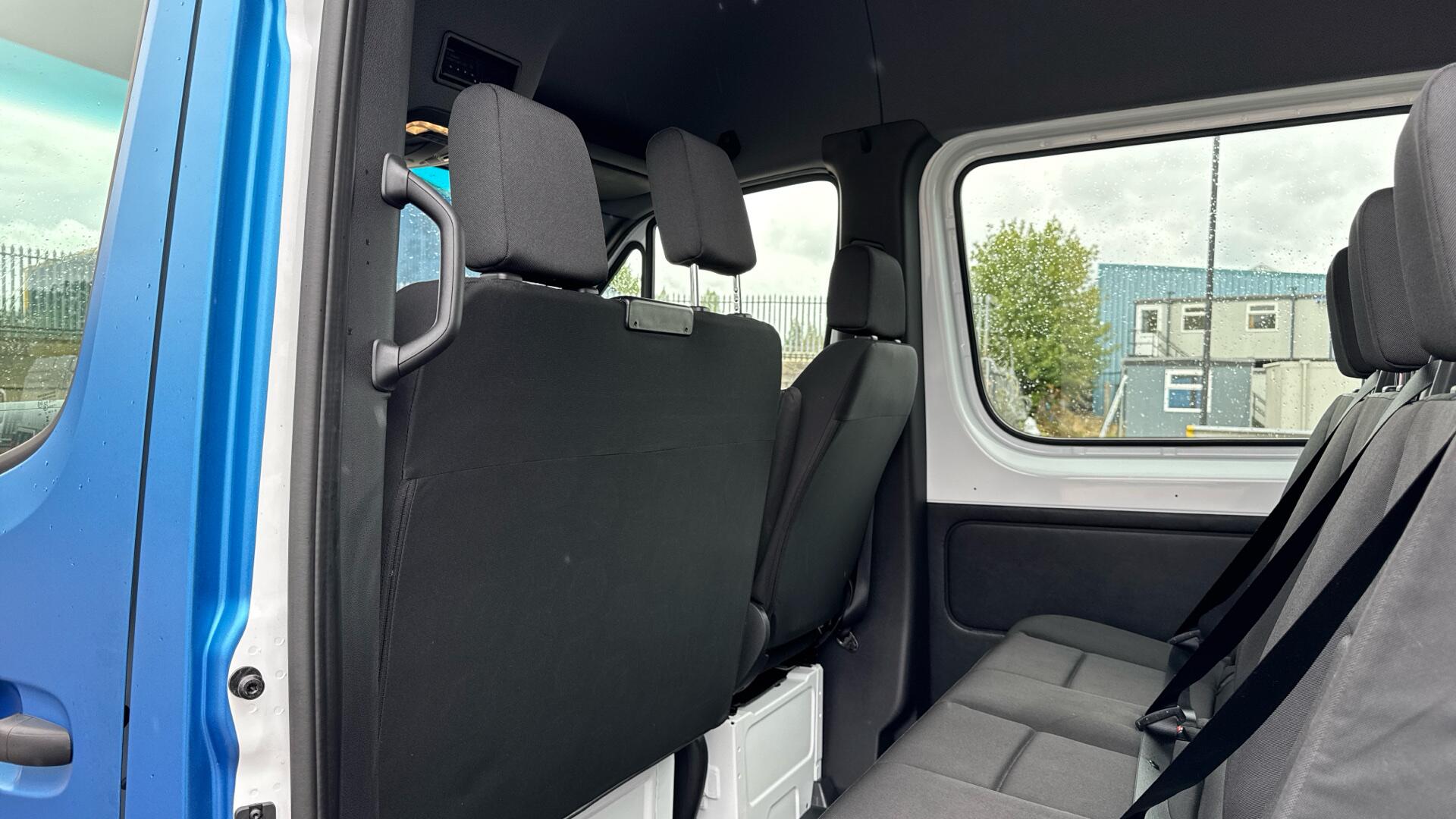 317CDI HD Progressive Crew Van L3 H2 Eu6 Image 26