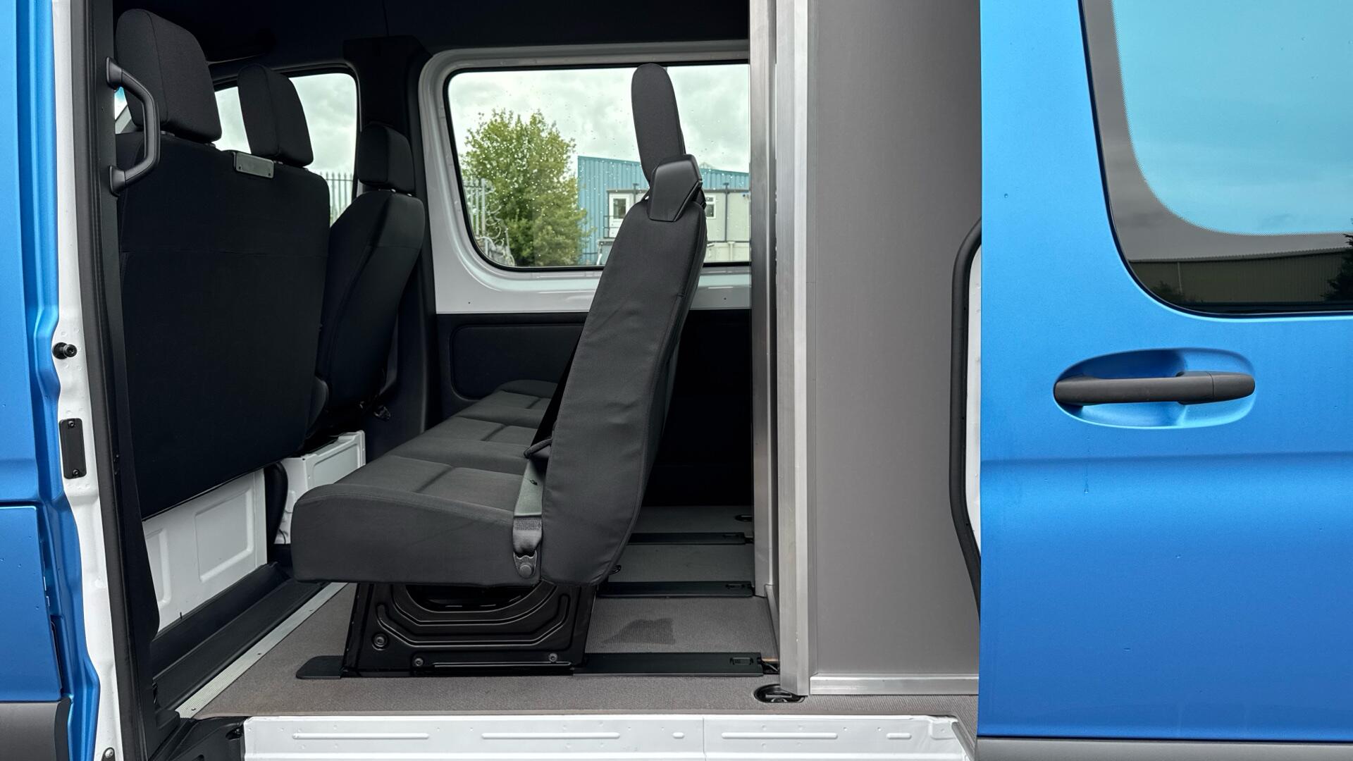 317CDI HD Progressive Crew Van L3 H2 Eu6 Image 27