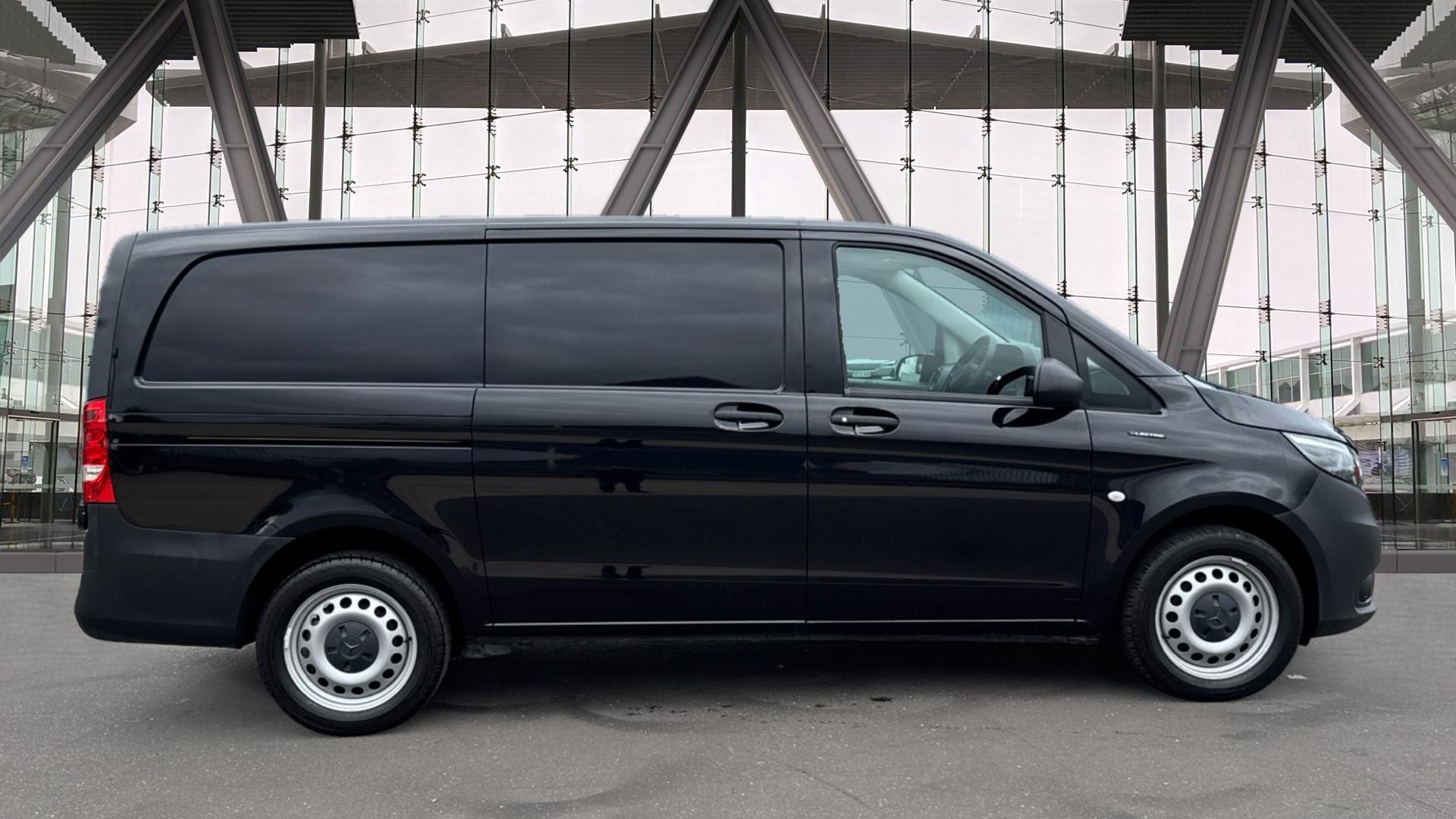 66kWh Progressive Electric Auto L2 115PS Image 12