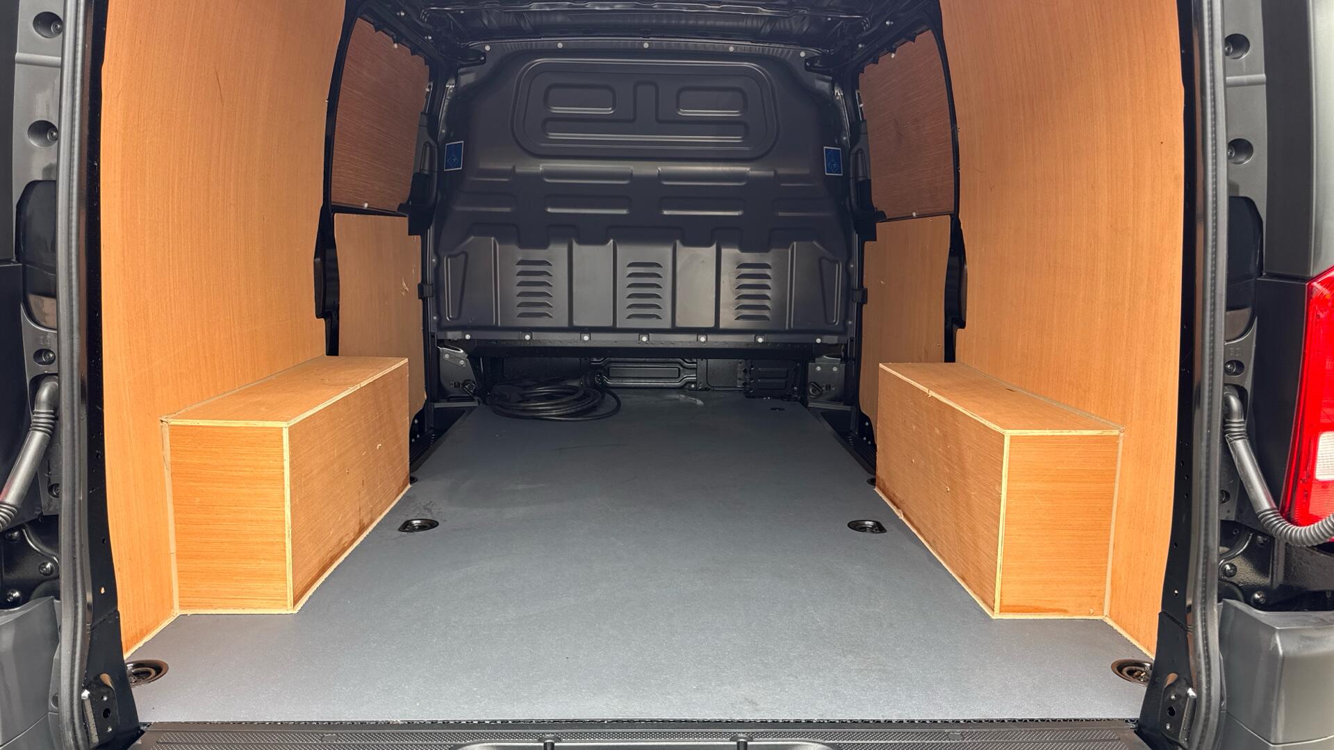 66kWh Progressive Electric Auto L2 115PS Image 13