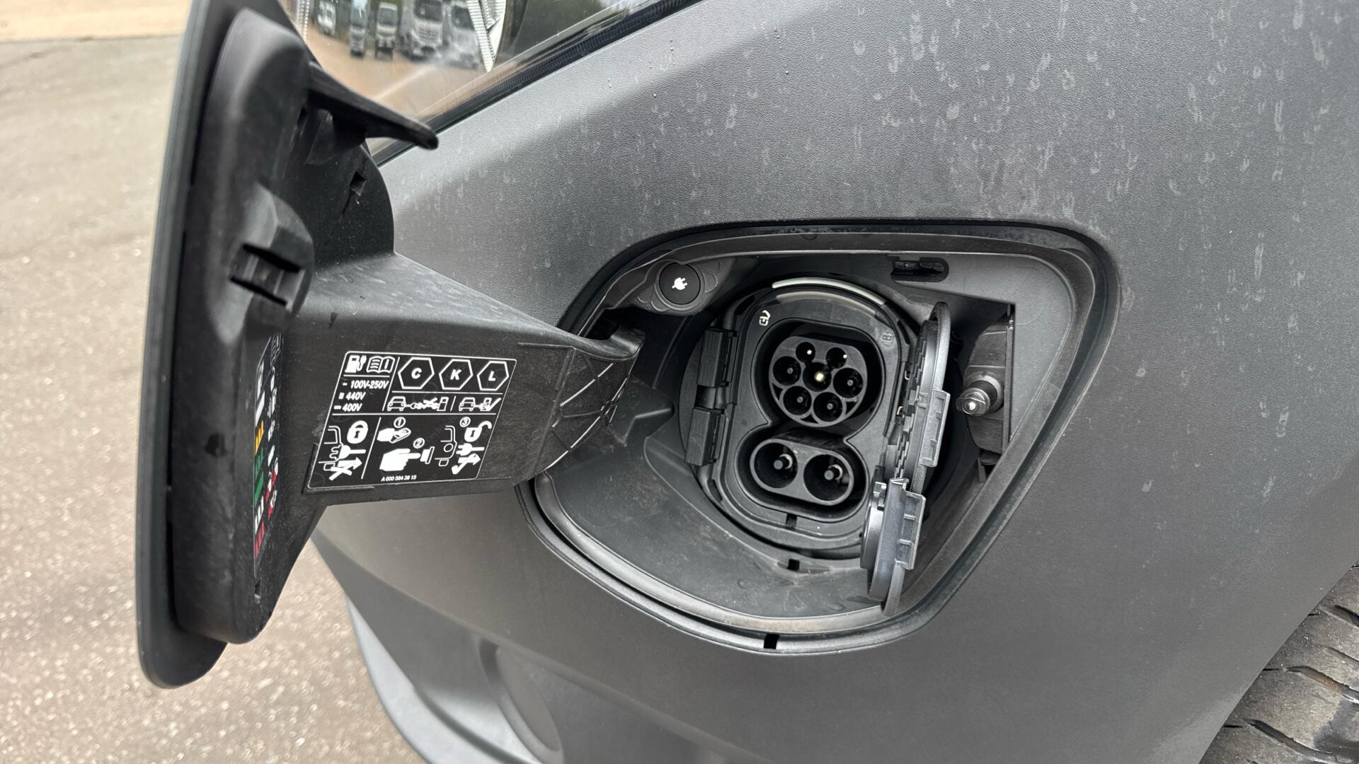 66kWh Progressive Electric Auto L2 115PS Image 32