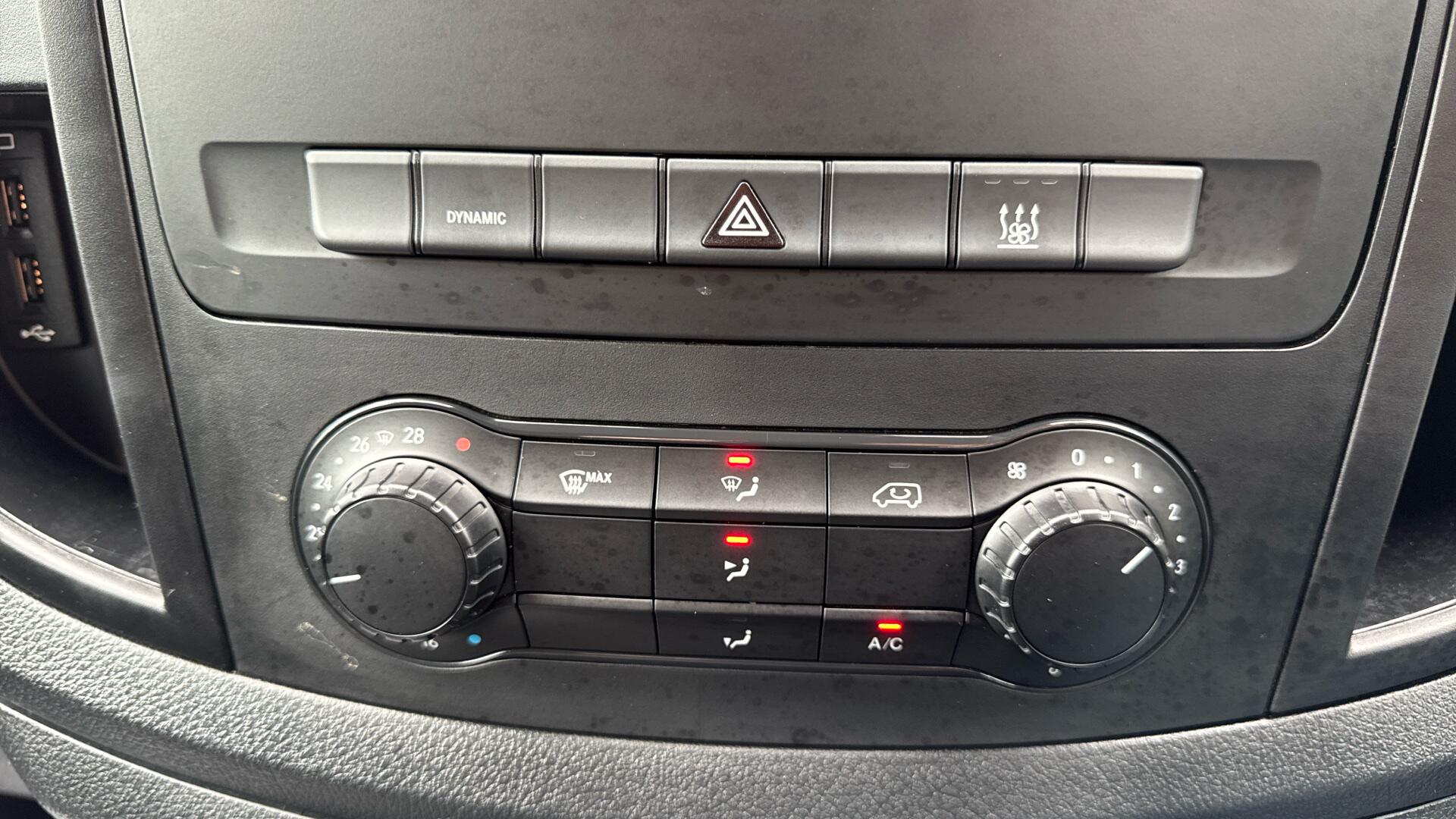 66kWh Progressive Electric Auto L2 115PS Image 37