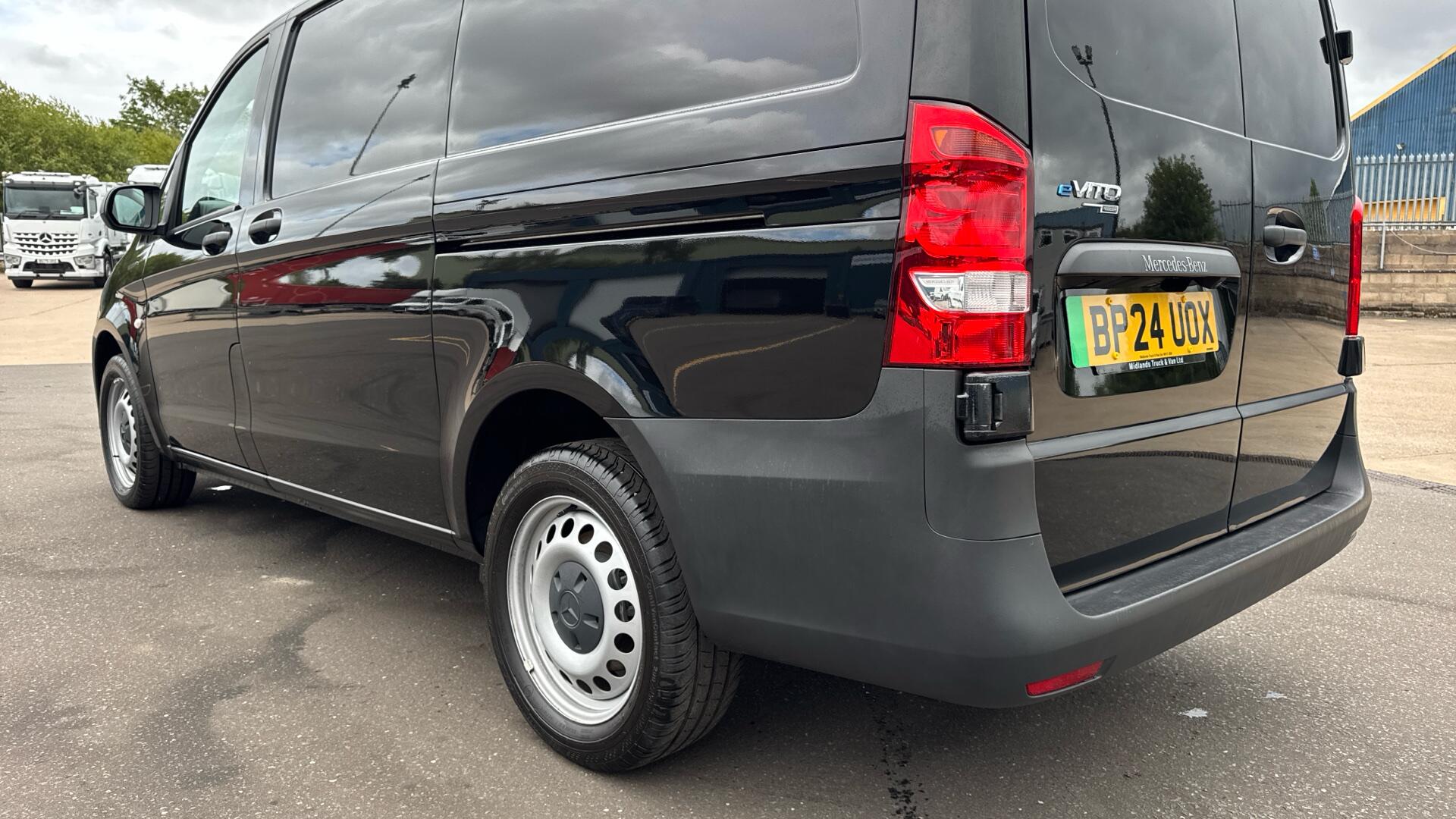 66kWh Progressive Electric Auto L2 115PS Image 45