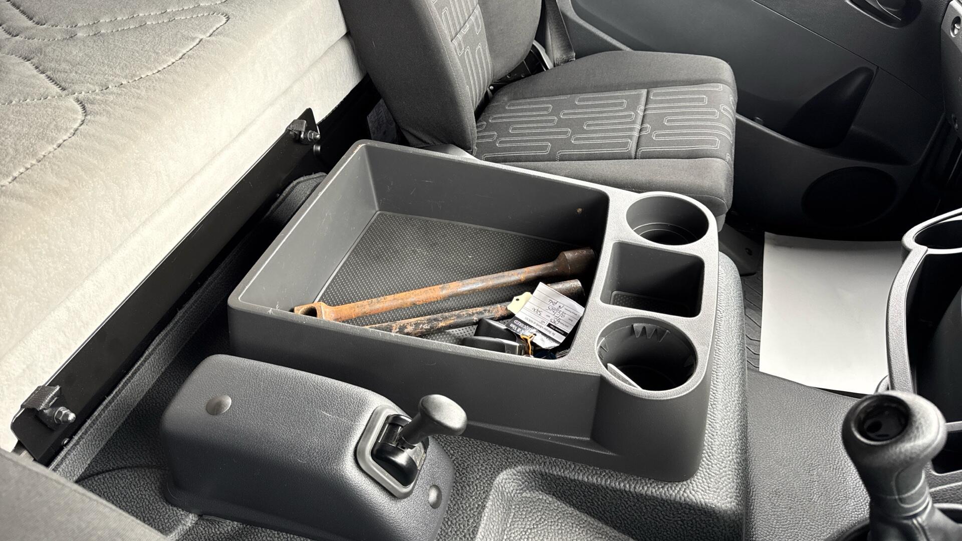 816 Curtainside Sleeper 20FT Image 34