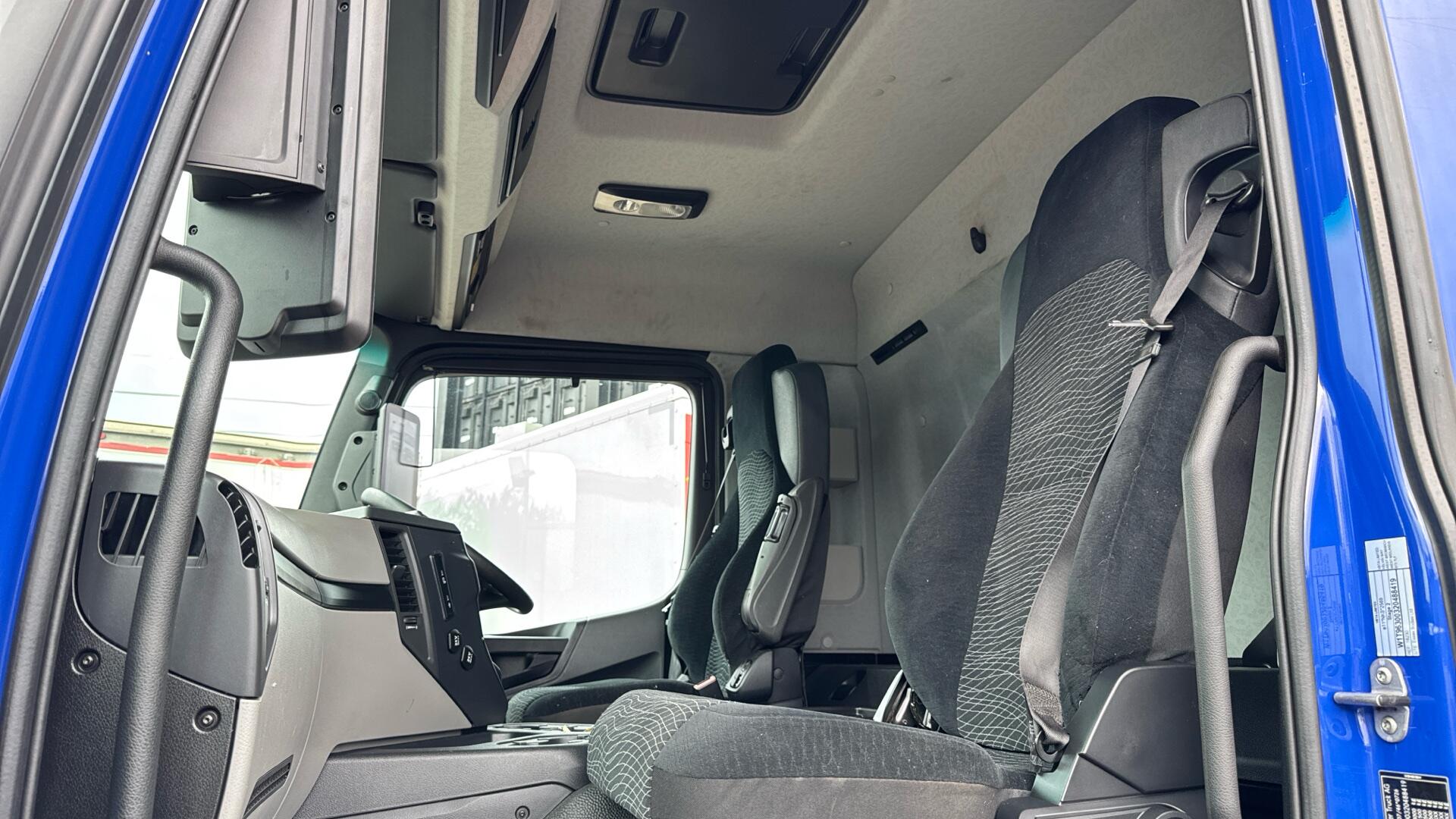 1824 Classic 26ft Dropside Image 17