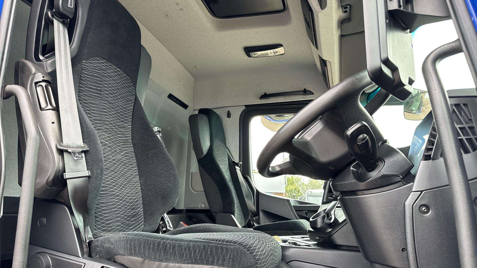 1824 Classic 26ft Dropside Image 18