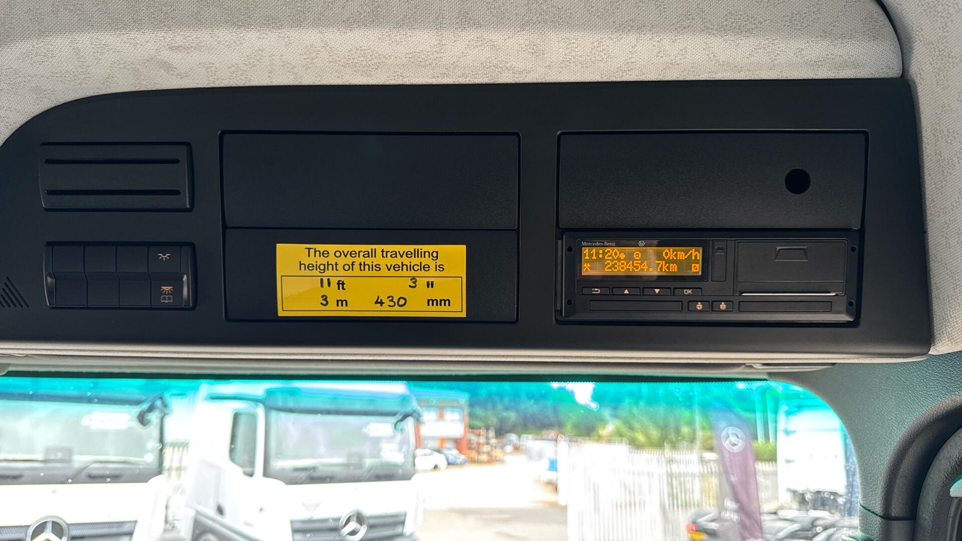 1824 Classic 26ft Dropside Image 31