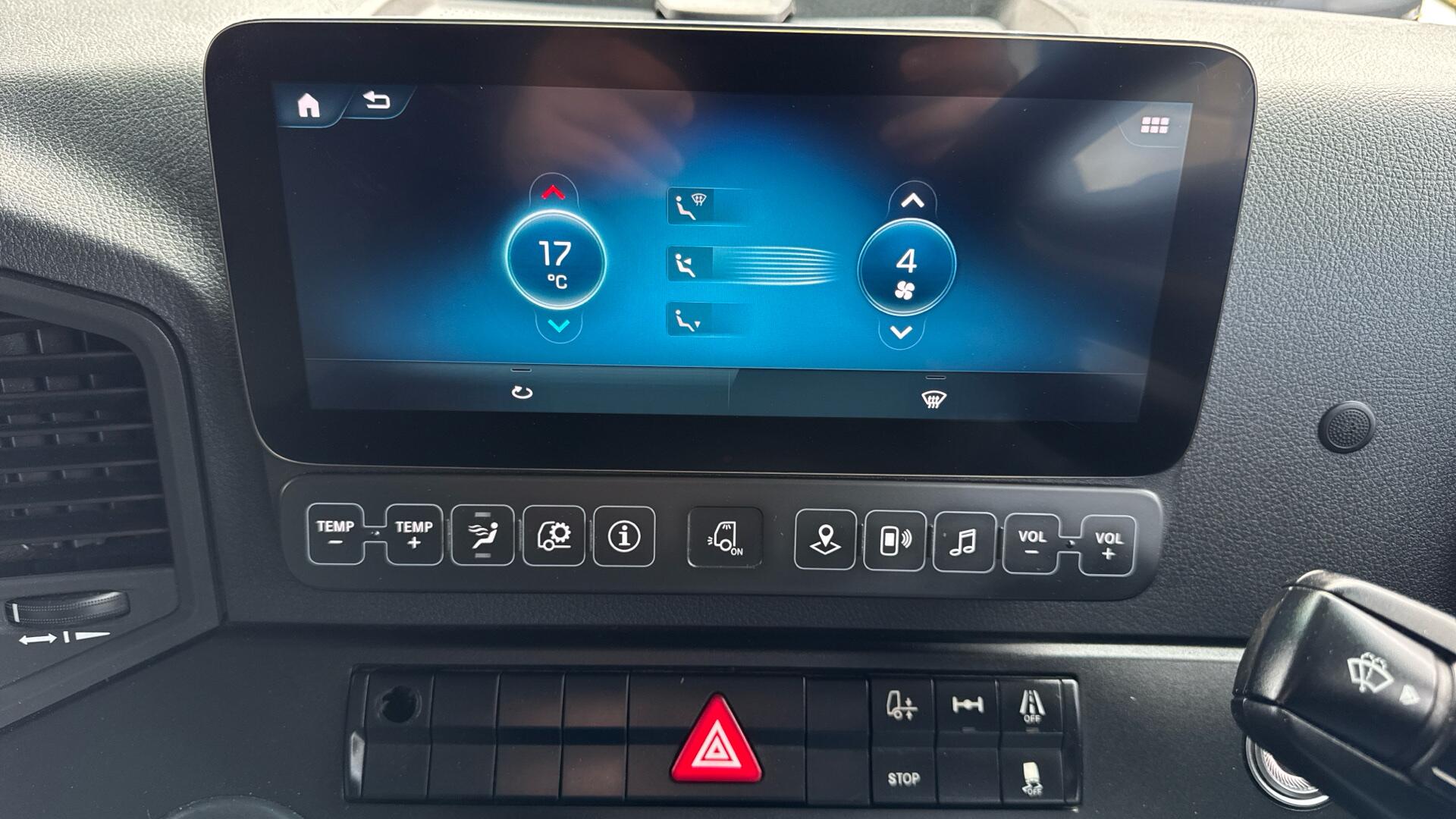 1824 Classic 26ft Dropside Image 35