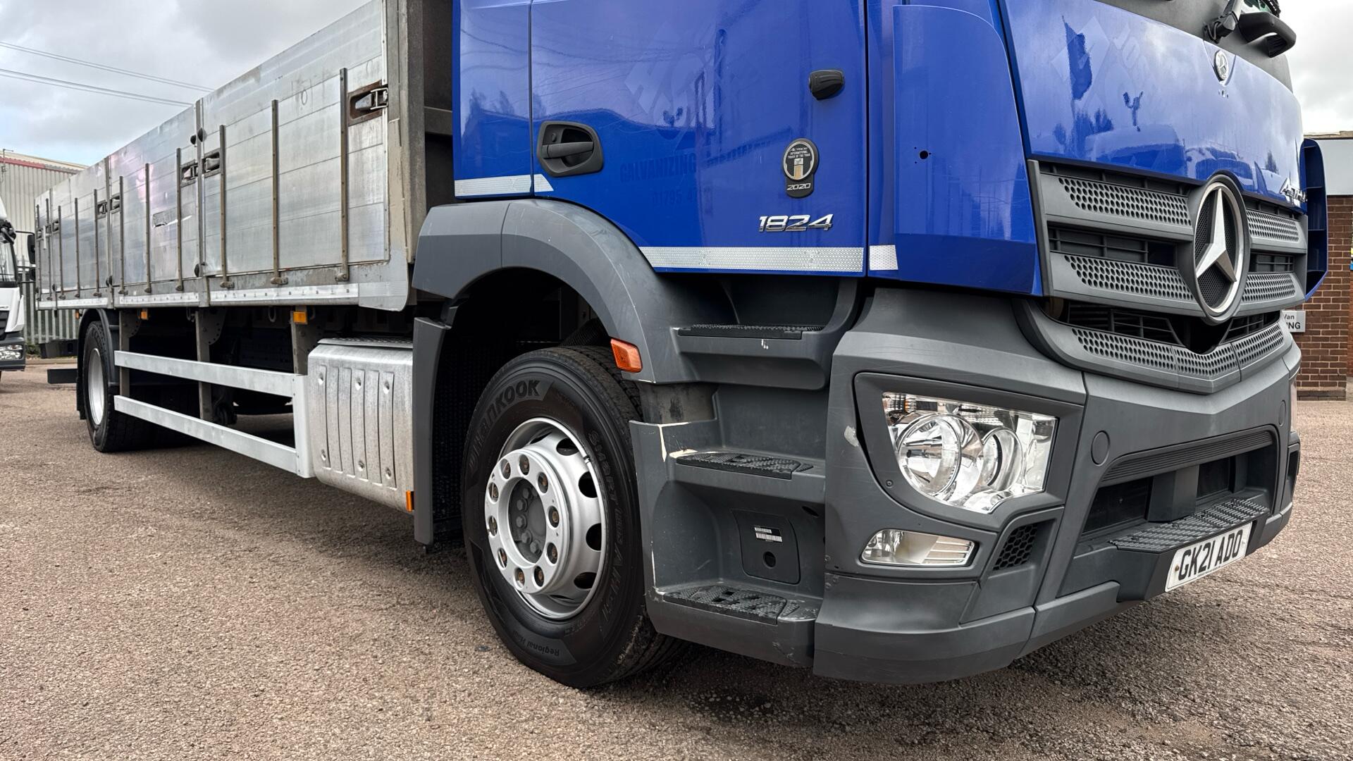 1824 Classic 26ft Dropside Image 43