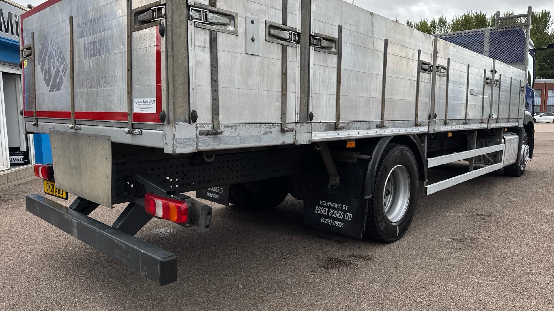 1824 Classic 26ft Dropside Image 45