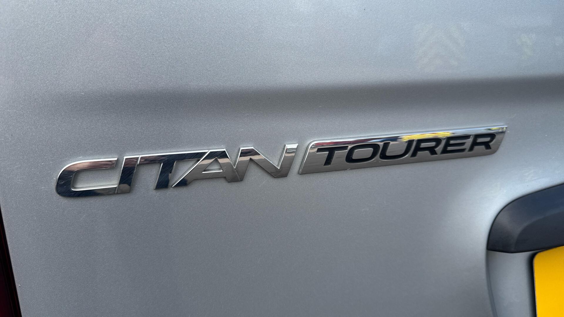 111 CDI PRO Tourer L2 Eu6 114PS 5 Seats Image 37