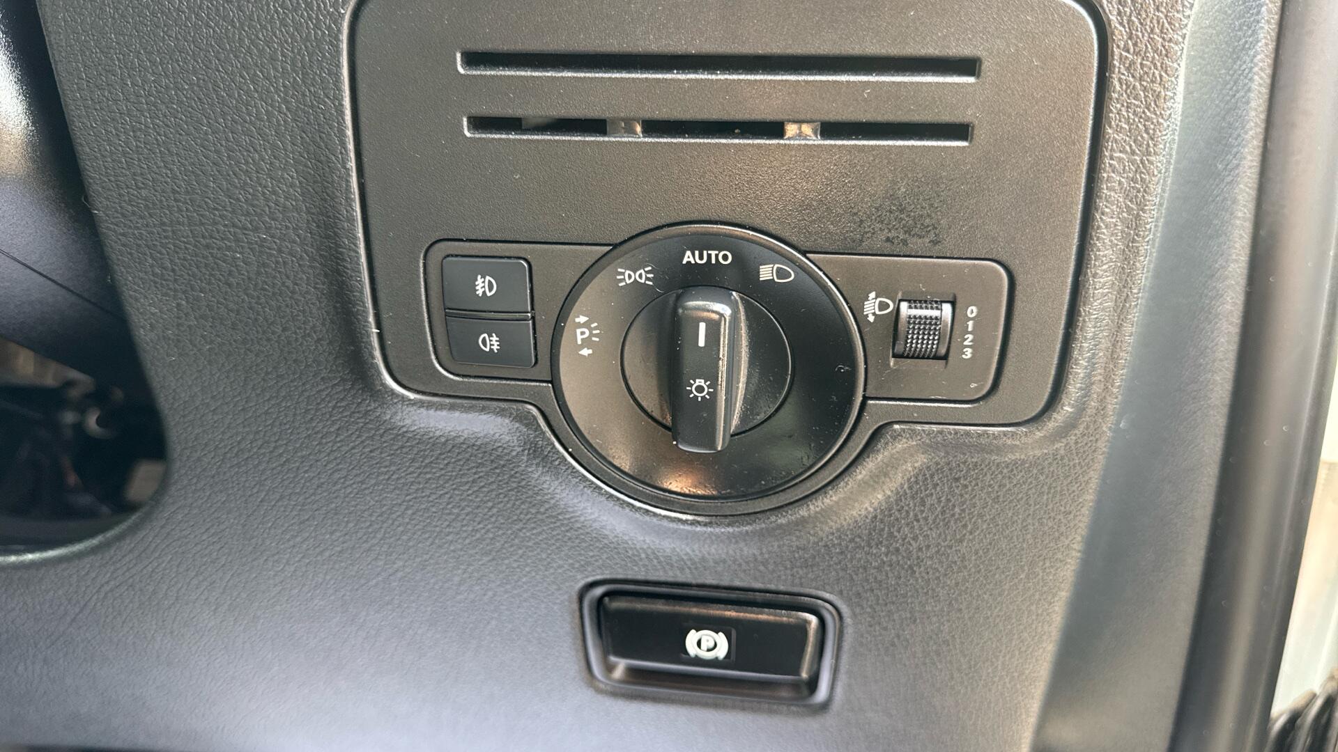 110 CDI Progressive FWD L2 Eu6 102PS Image 37