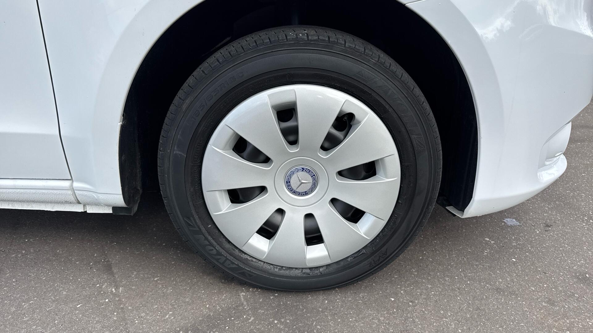 110 CDI Progressive FWD L2 Eu6 102PS Image 45