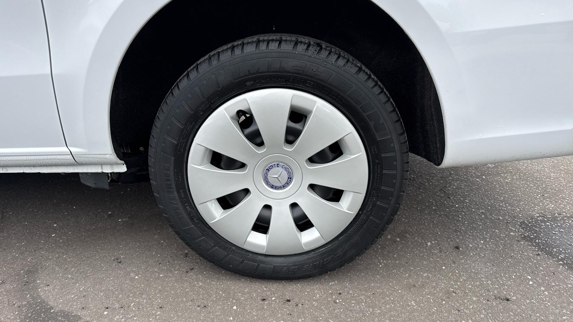 110 CDI Progressive FWD L2 Eu6 102PS Image 47
