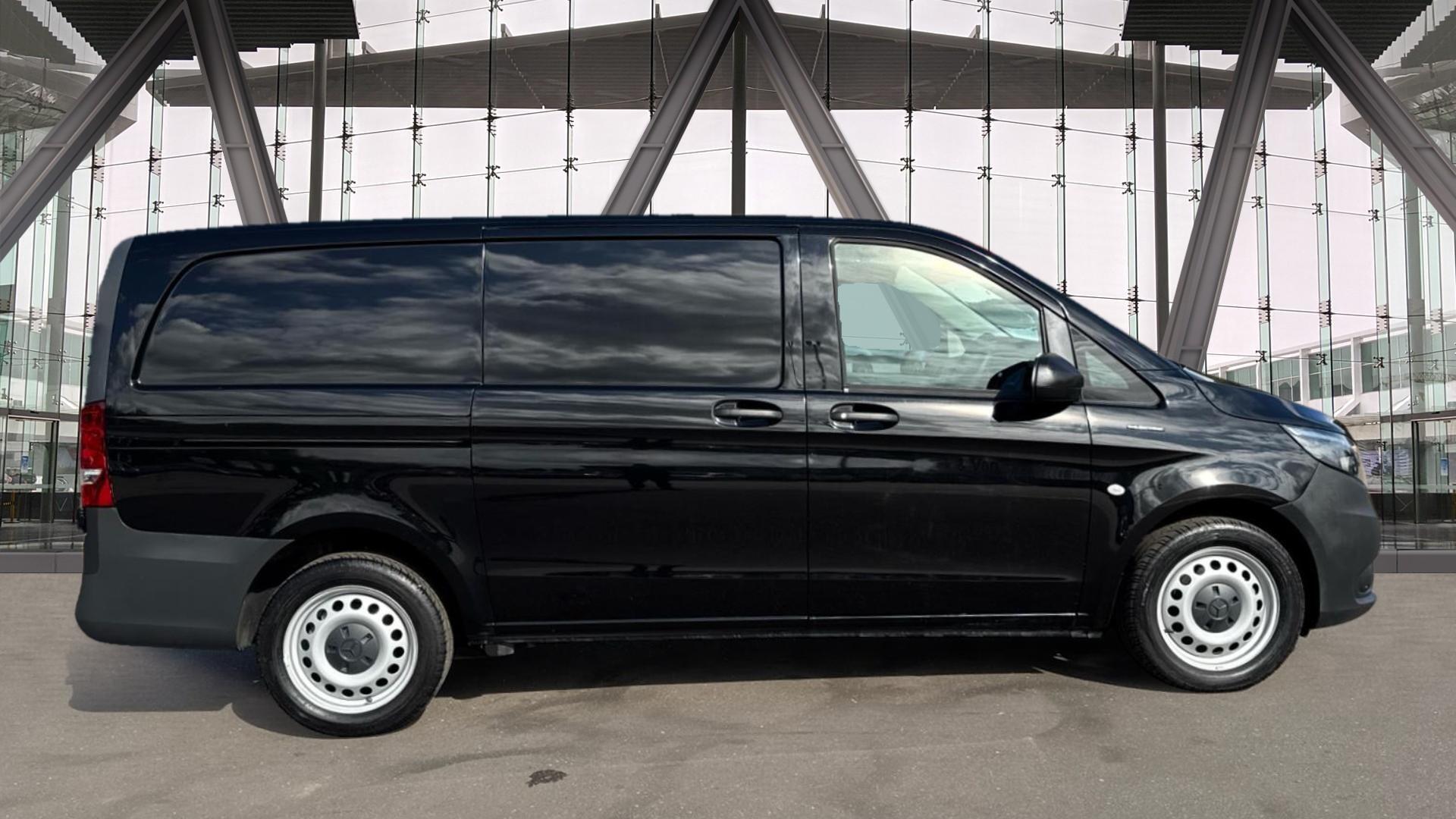 66kWh Progressive Electric Auto L2 115PS Image 12