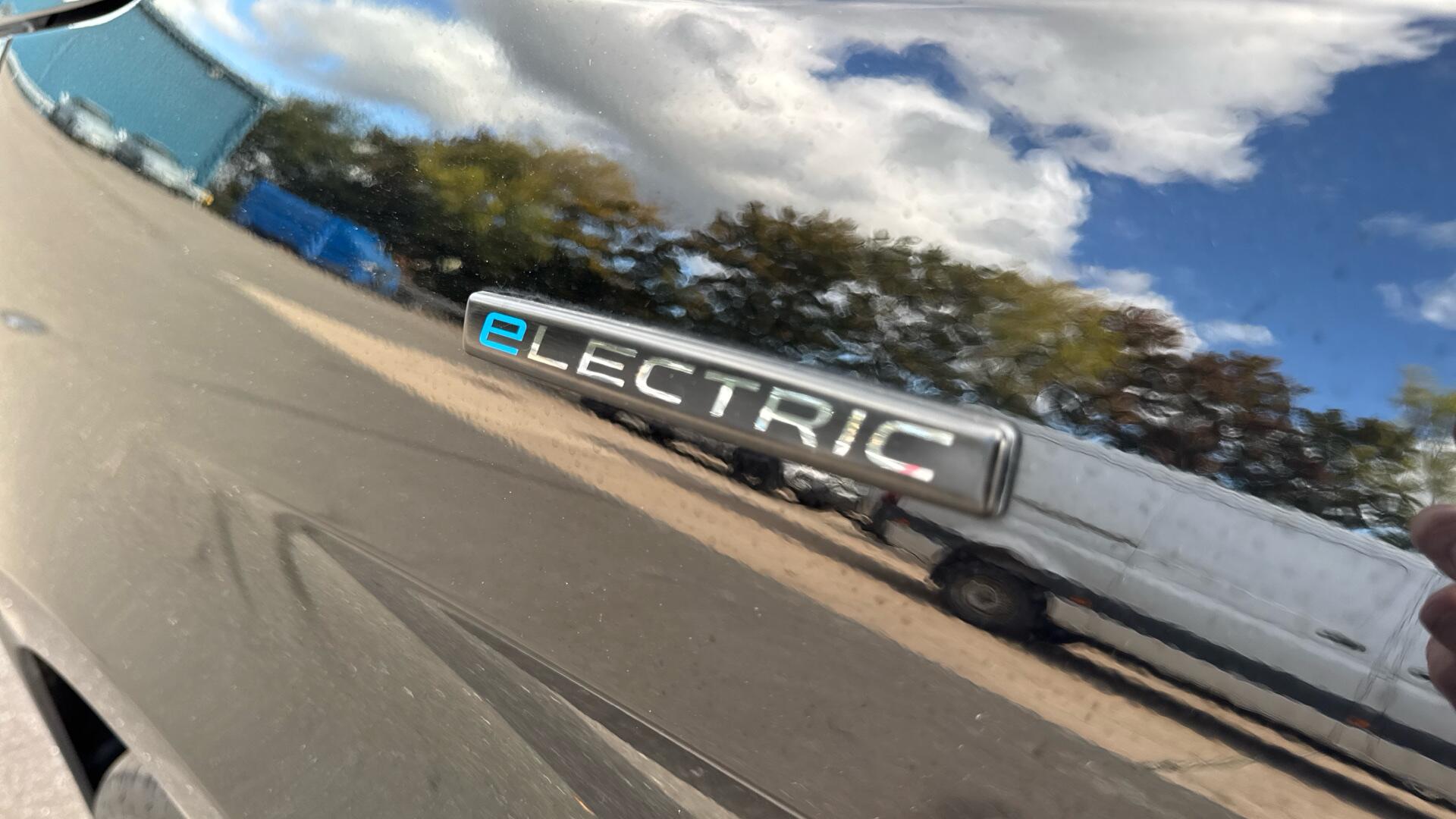 66kWh Progressive Electric Auto L2 115PS Image 13
