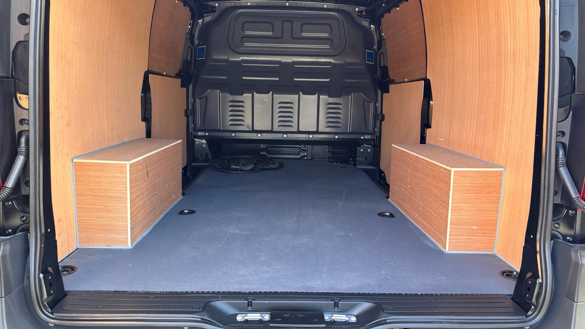 66kWh Progressive Electric Auto L2 115PS Image 14