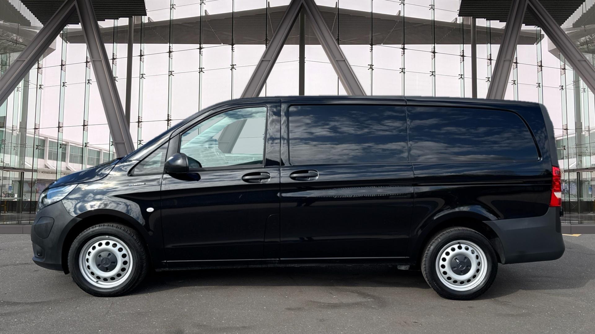 66kWh Progressive Electric Auto L2 115PS Image 18