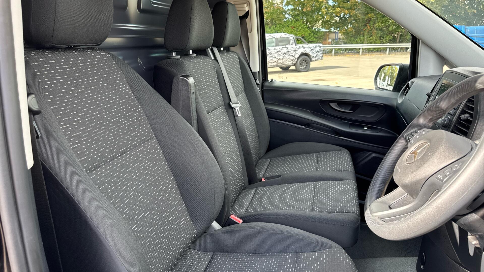 66kWh Progressive Electric Auto L2 115PS Image 22