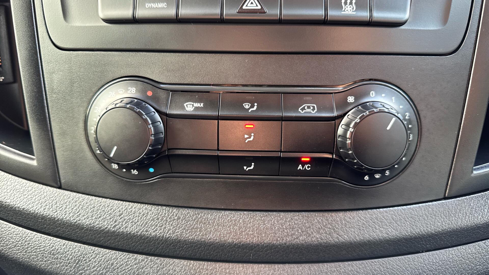 66kWh Progressive Electric Auto L2 115PS Image 39