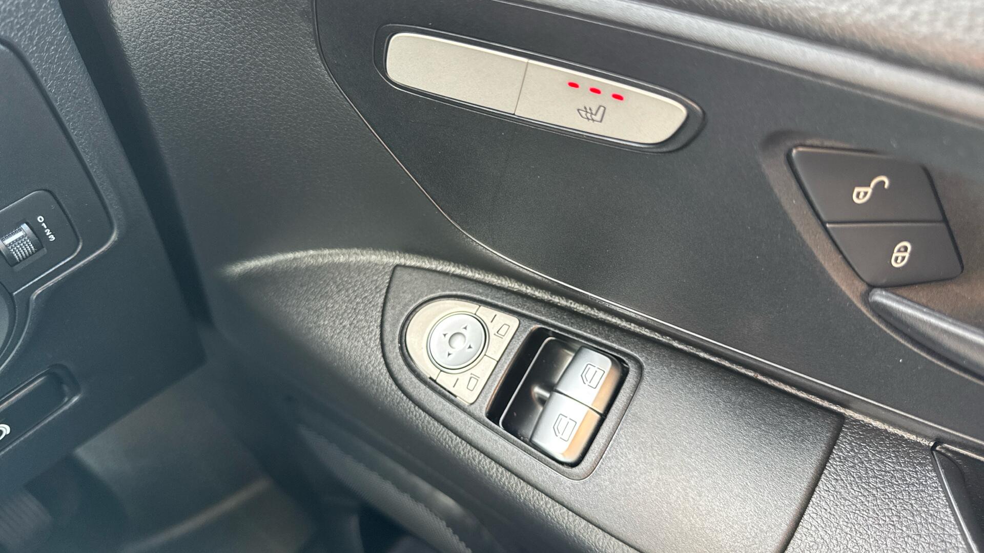 66kWh Progressive Electric Auto L2 115PS Image 40