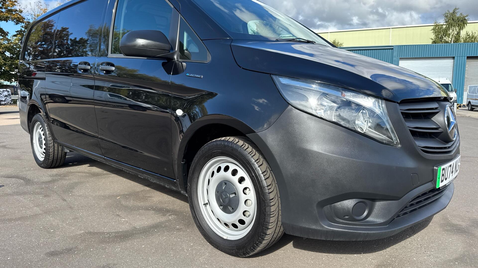 66kWh Progressive Electric Auto L2 115PS Image 42