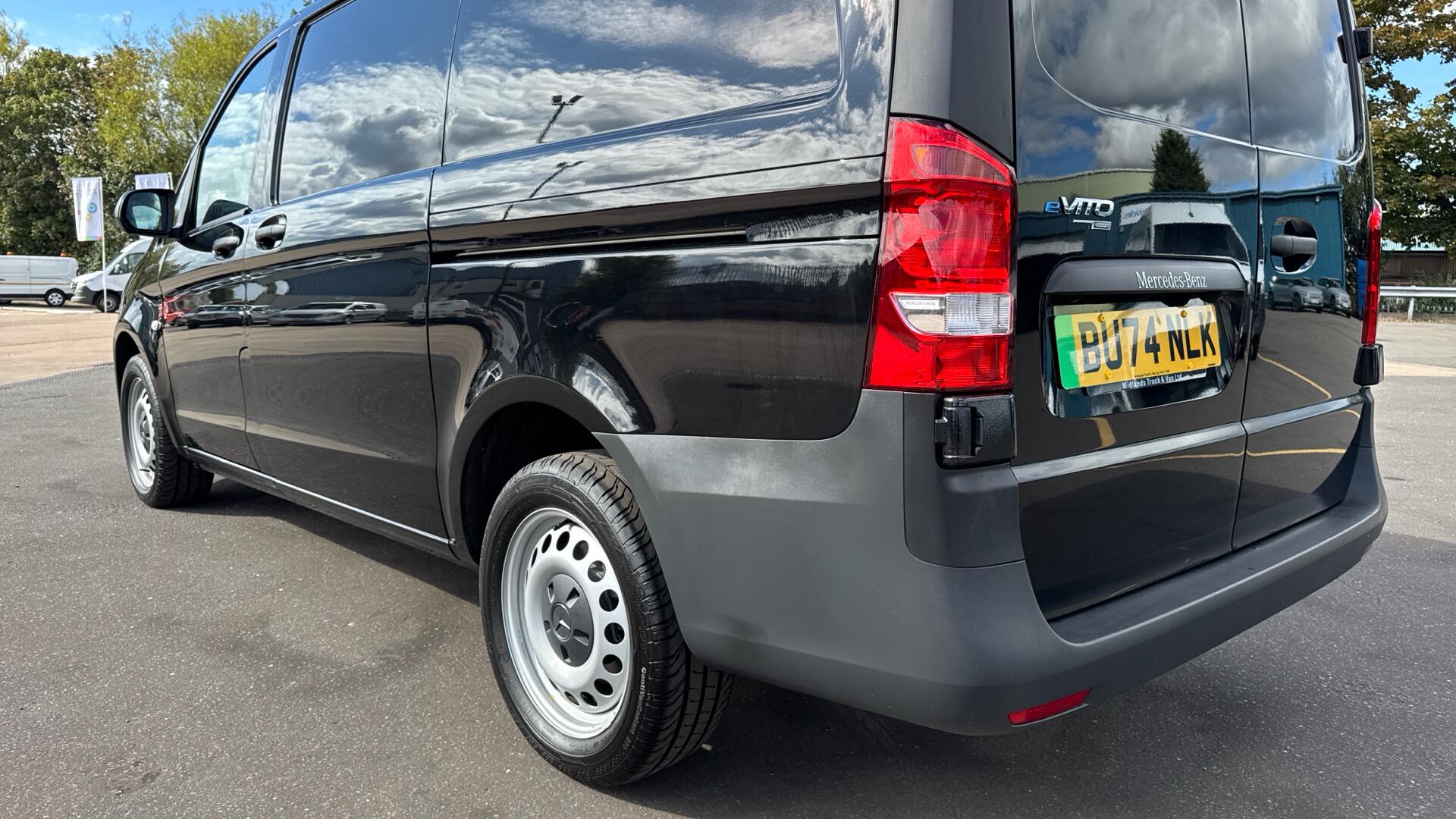 66kWh Progressive Electric Auto L2 115PS Image 45