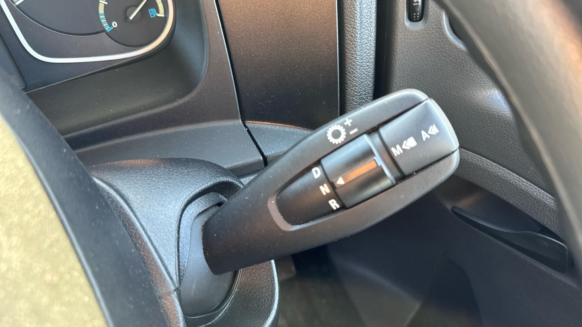 818 Curtainside Sleeper Image 31